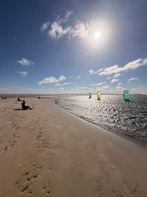 Voyage kitesurf et wingfoil � Dakhla au Maroc